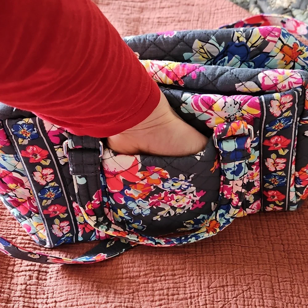 Vera Bradley 100 Handbag - Picture 4 of 7